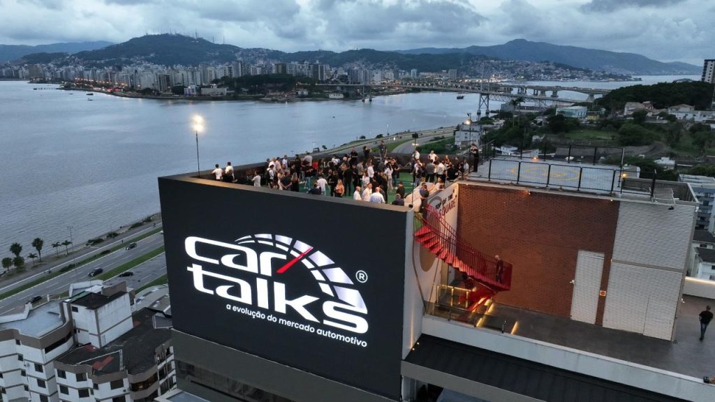 Car Talks no Rooftop Floripa Square
